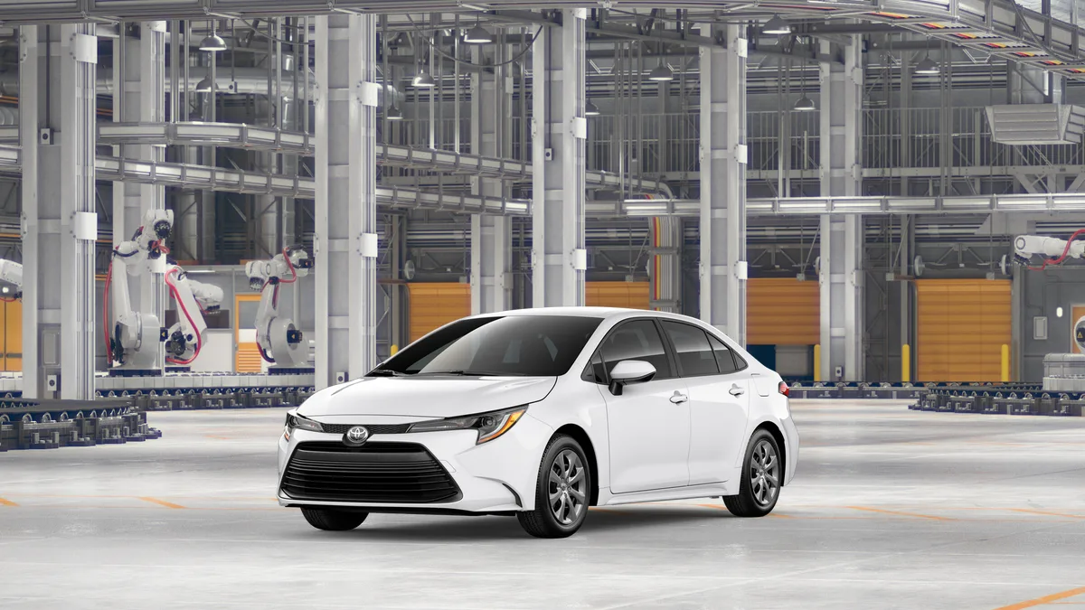 2026 Toyota Corolla LE, photo 1 of 3