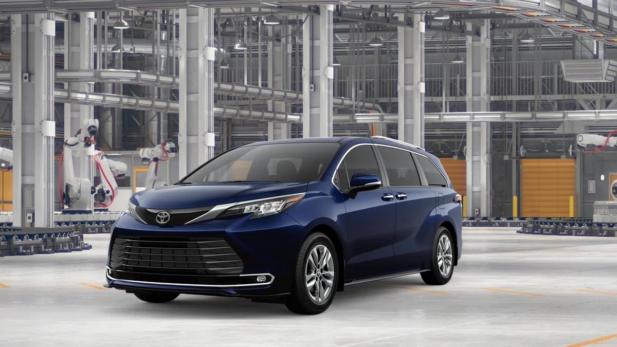 2026 Toyota Sienna Limited, photo 1 of 3