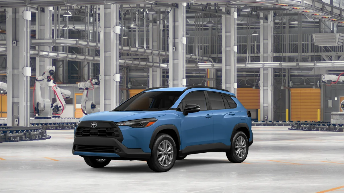 2026 Toyota Corolla Cross LE, photo 1 of 3