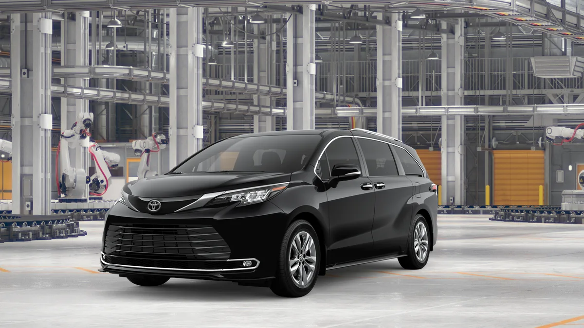 2026 Toyota Sienna Limited, photo 1 of 3