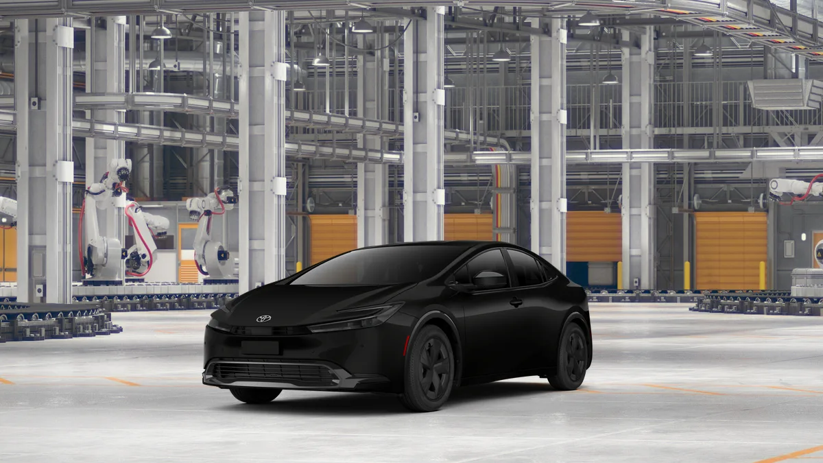 2027 Toyota Prius LE, photo 1 of 3