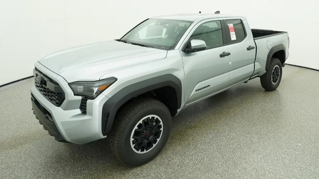 2026 Toyota Tacoma TRD Off-Road, photo 1 of 3