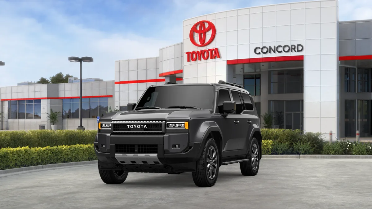 2027 Toyota Land Cruiser Land Cruiser, photo 1 of 3