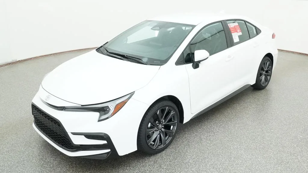 2026 Toyota Corolla SE, photo 1 of 3