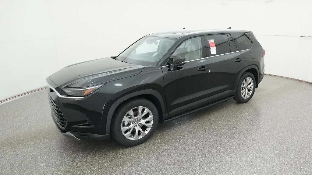 2026 Toyota Grand Highlander Limited, photo 1 of 3