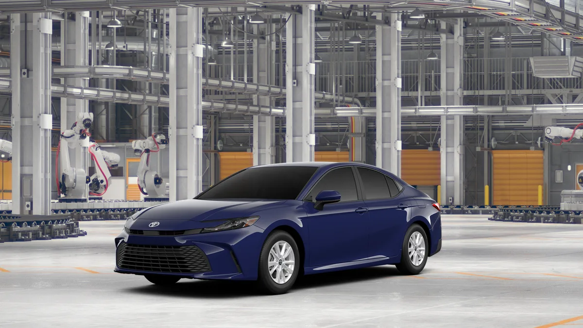 2026 Toyota Camry LE, photo 1 of 3