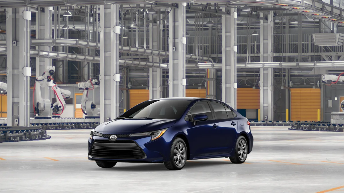 2026 Toyota Corolla LE, photo 1 of 3