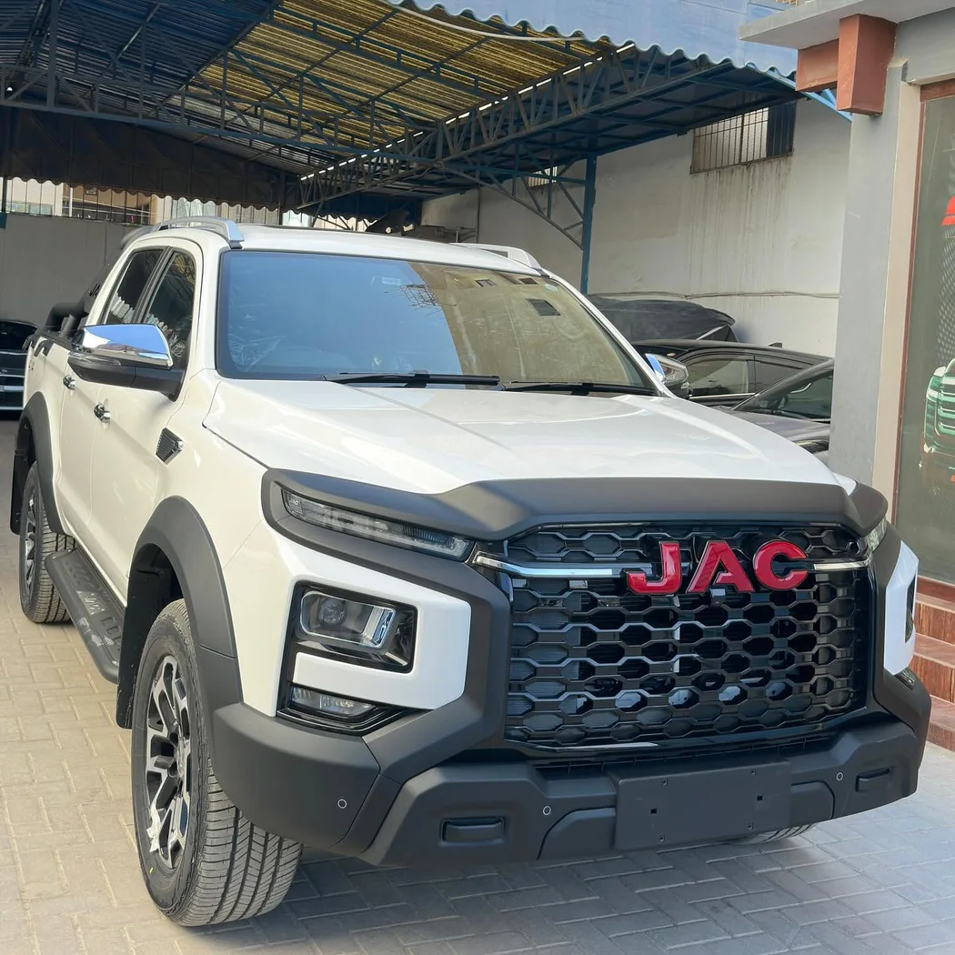 2025 JAC Hunter T9 2.0T Gasoline 4×4 Automatic exterior