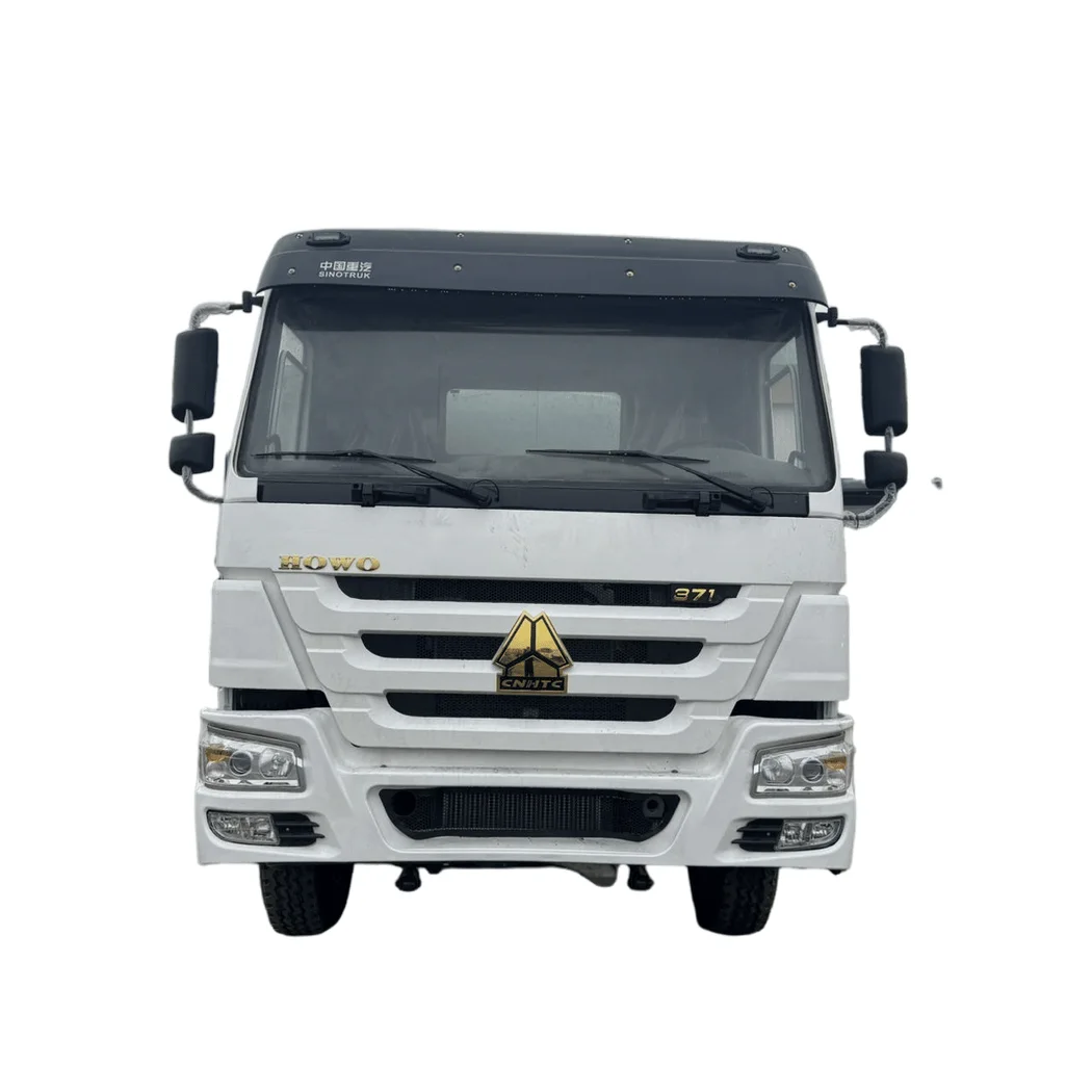 Used Truck Chinese Brand Hot Sale Left/Right Hand Drive Heavy-Duty Industrial 8X4 4X2 371HP/380HP/400HP/420HP Oil Transport HOWO 6X4 Fuel Tank Truck exterior